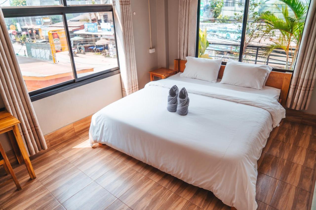 Vang Vieng Sunset Guesthouse & Restaurant エクステリア 写真