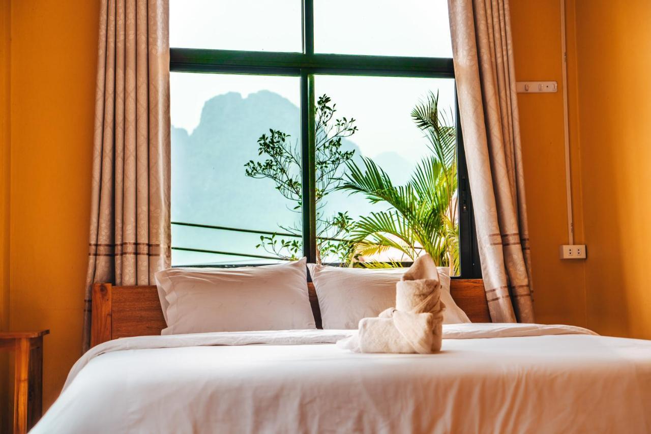 Vang Vieng Sunset Guesthouse & Restaurant エクステリア 写真