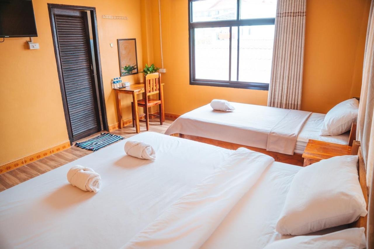 Vang Vieng Sunset Guesthouse & Restaurant エクステリア 写真