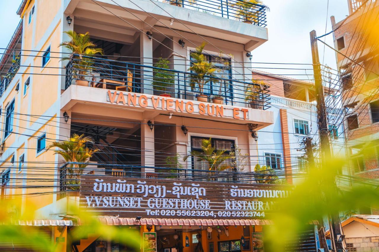 Vang Vieng Sunset Guesthouse & Restaurant エクステリア 写真
