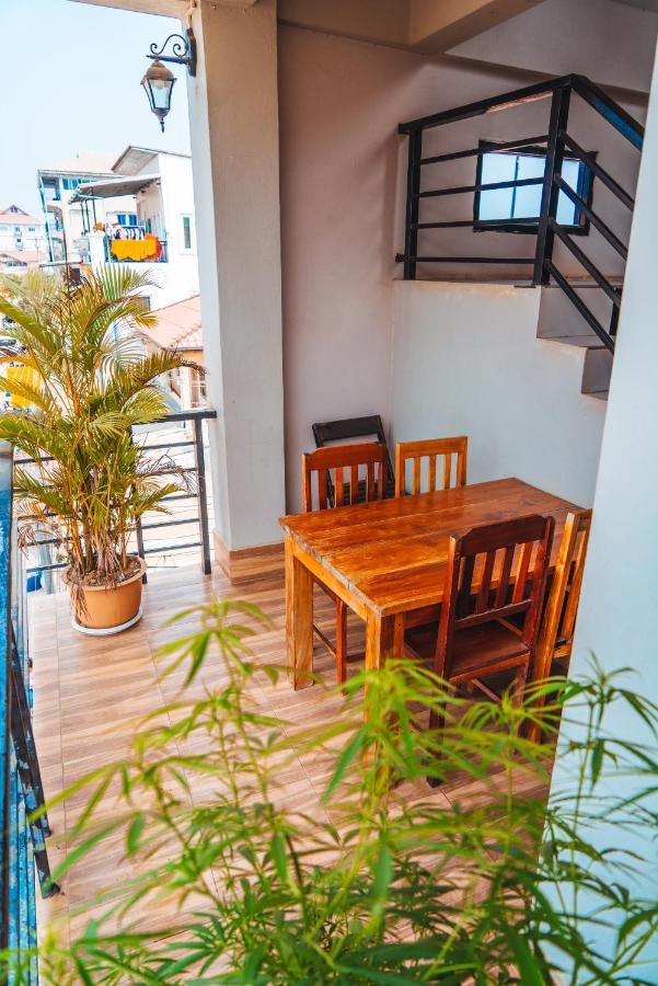 Vang Vieng Sunset Guesthouse & Restaurant エクステリア 写真