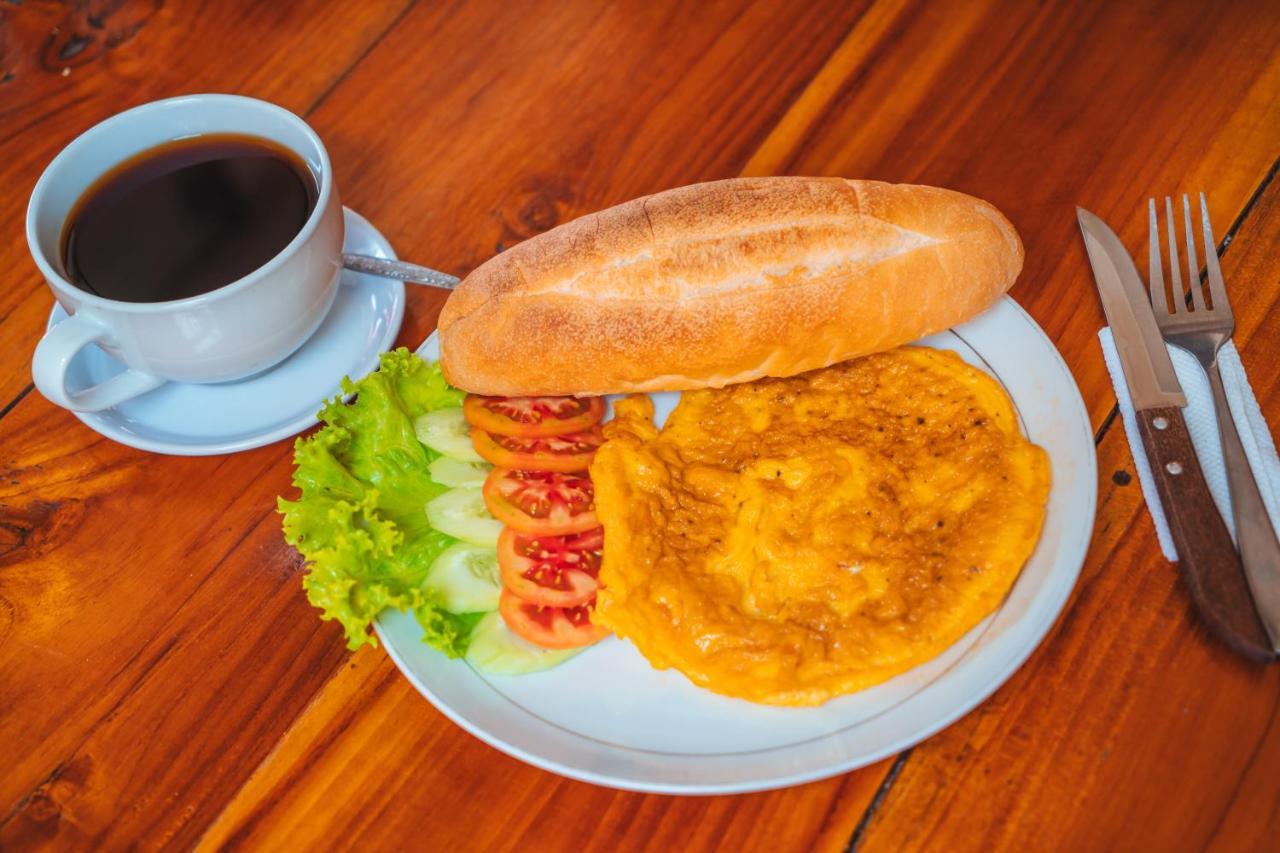 Vang Vieng Sunset Guesthouse & Restaurant エクステリア 写真